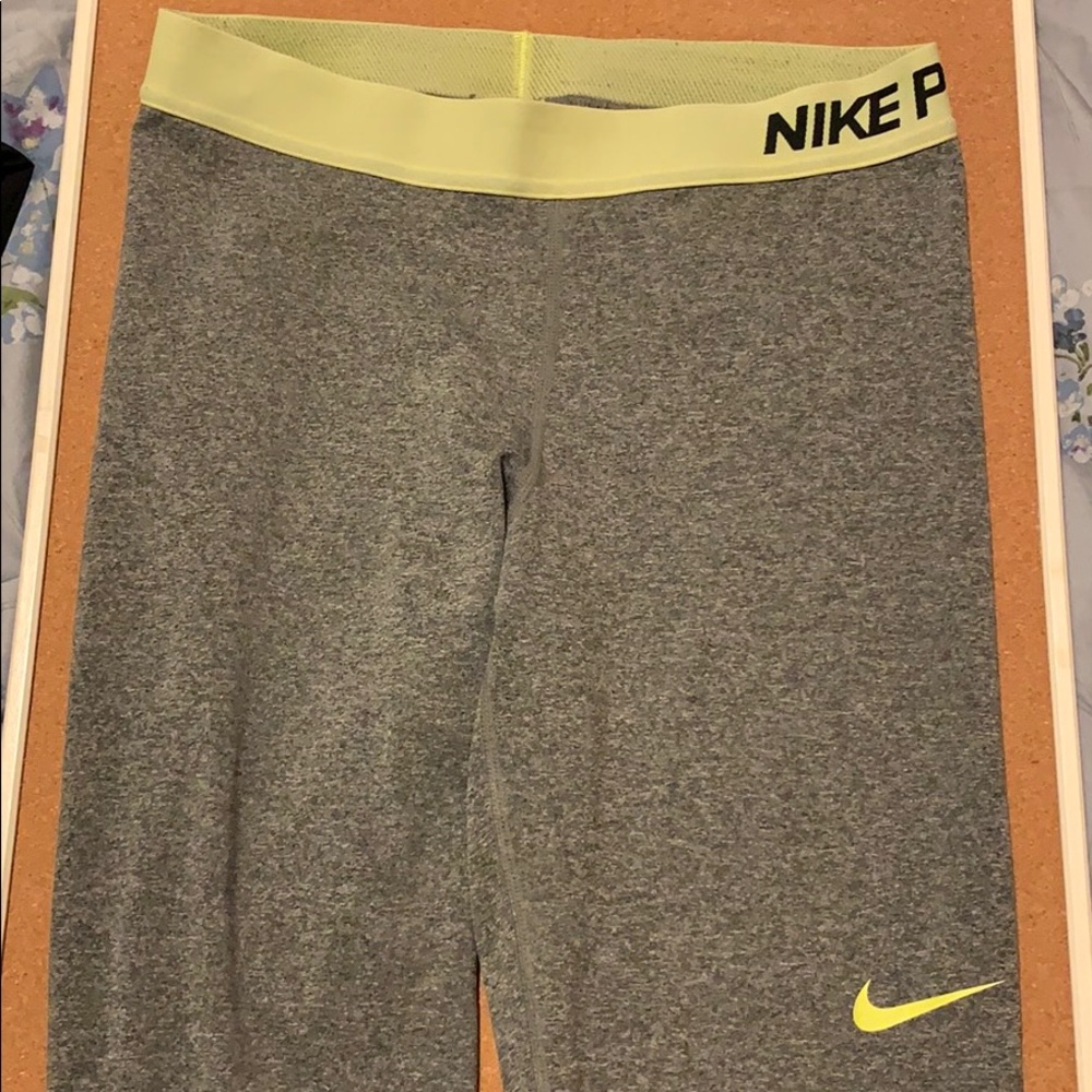 Nike Dri Fir woman’s leggings